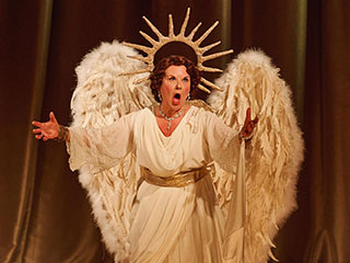 Glorious! Wendi Peters. Photo Chris Davis